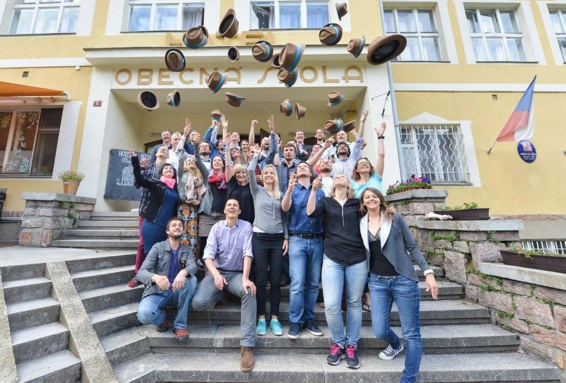 Hotel Obecna Skola Svatý Jan pod Skalou Dış mekan fotoğraf